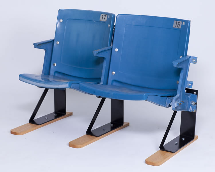 Set of 3 Seat Feet™ Oak Wood Floor Mounting Brackets for US Cellular